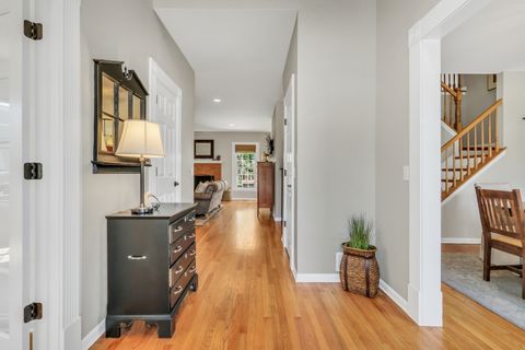 Tiny photo for 983 Mount Vernon Drive, Grayslake, IL 60030 (MLS # 12620395)