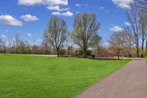 Tiny photo for 983 Mount Vernon Drive, Grayslake, IL 60030 (MLS # 12620395)