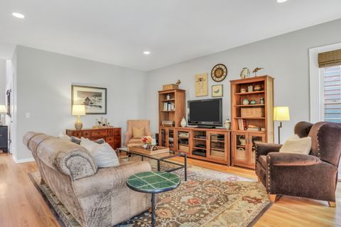 Tiny photo for 983 Mount Vernon Drive, Grayslake, IL 60030 (MLS # 12620395)