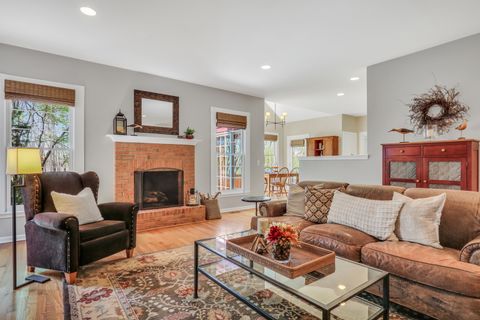 Tiny photo for 983 Mount Vernon Drive, Grayslake, IL 60030 (MLS # 12620395)