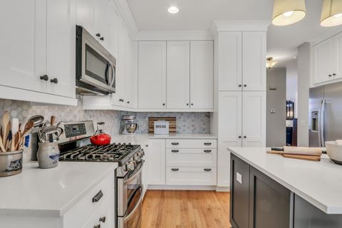 Tiny photo for 983 Mount Vernon Drive, Grayslake, IL 60030 (MLS # 12620395)