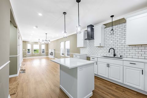 Tiny photo for 117 E 104th Place, Chicago, IL 60628 (MLS # 12680188)