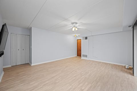 Tiny photo for 810 N River Road #1C, Mount Prospect, IL 60056 (MLS # 12588658)