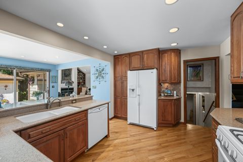 Tiny photo for 1136 N Walnut Avenue, Arlington Heights, IL 60004 (MLS # 12473969)