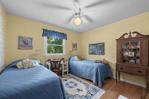 Tiny photo for 1136 N Walnut Avenue, Arlington Heights, IL 60004 (MLS # 12473969)