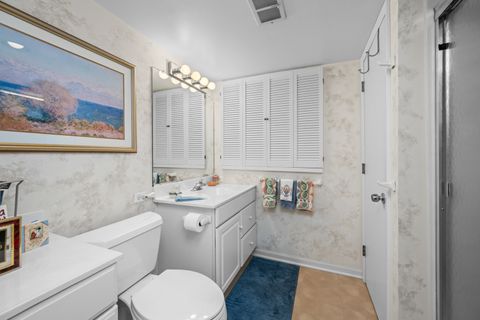 Tiny photo for 1136 N Walnut Avenue, Arlington Heights, IL 60004 (MLS # 12473969)