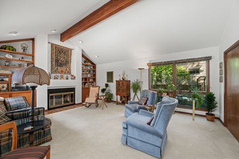 Tiny photo for 1136 N Walnut Avenue, Arlington Heights, IL 60004 (MLS # 12473969)