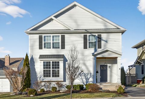 Photo of 844 Hillside Avenue, Glen Ellyn, IL 60137 (MLS # 12545787)