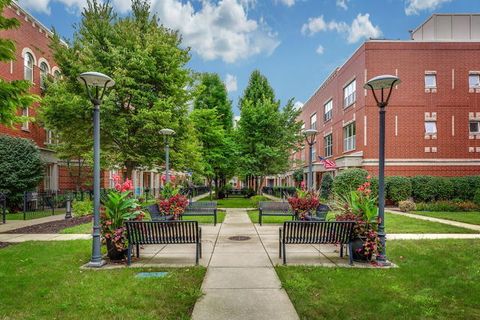 4646 N Greenview Avenue 25 Chicago IL 60640