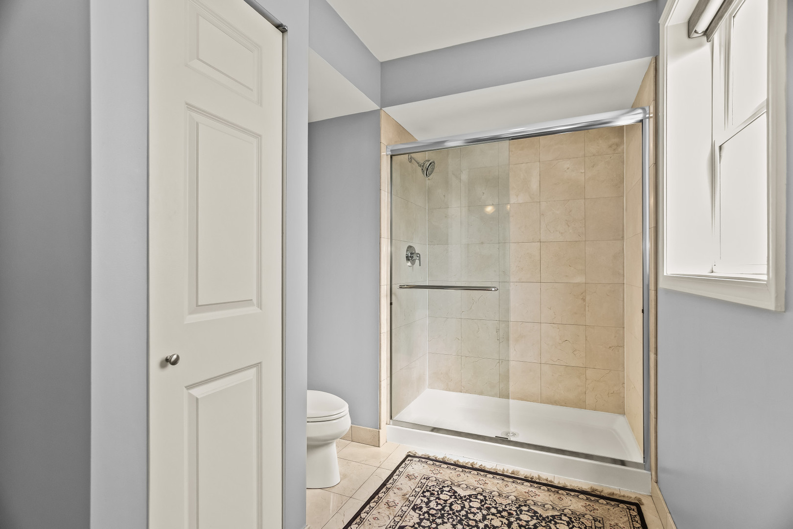 Chicago, Illinois 60640, United States, 3 Bedrooms Bedrooms, ,3 BathroomsBathrooms,Residential,Active,216524