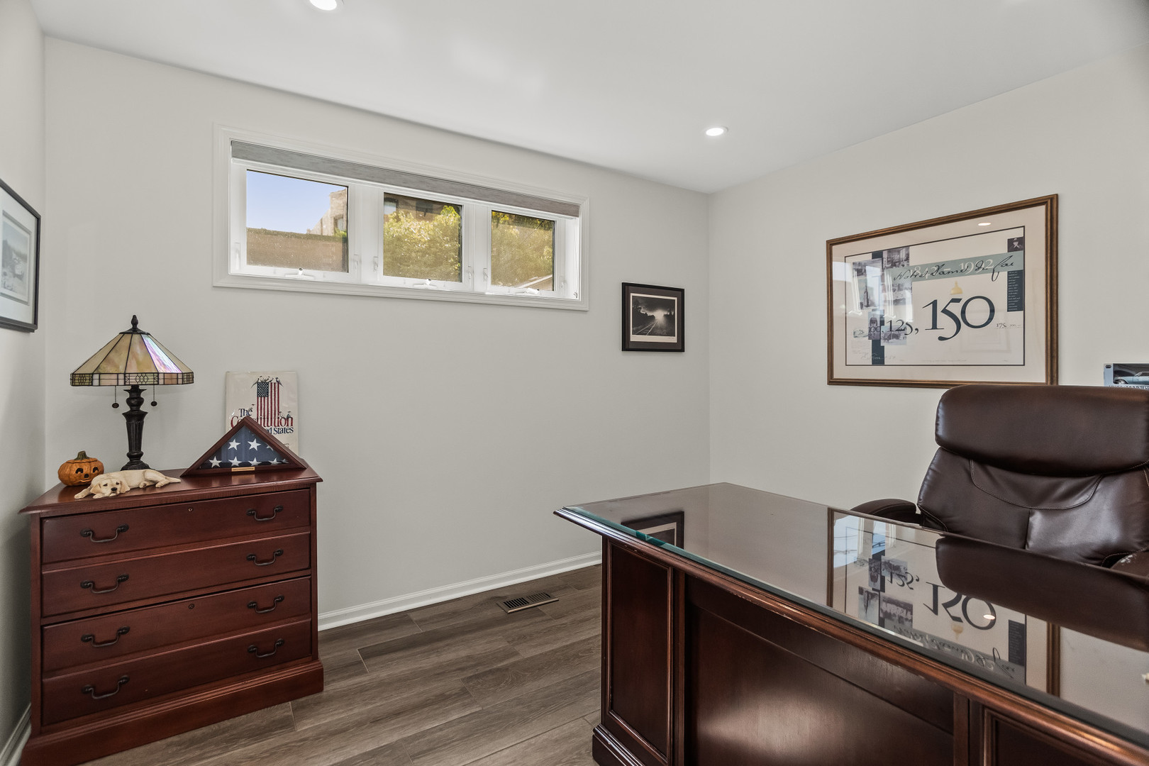 Chicago, Illinois 60640, United States, 3 Bedrooms Bedrooms, ,3 BathroomsBathrooms,Residential,Active,216524