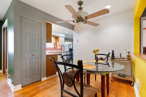 Tiny photo for 913 E 162nd Place, South Holland, IL 60473 (MLS # 12558008)