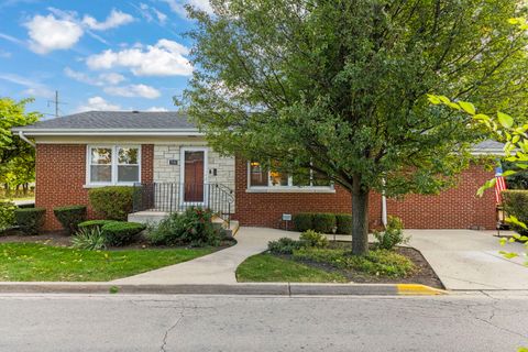 Tiny photo for 7000 27th Street, Berwyn, IL 60402 (MLS # 12506160)