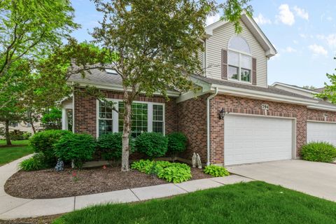 Photo of 794 Pheasant Trail, St. Charles, IL 60174 (MLS # 12650716)