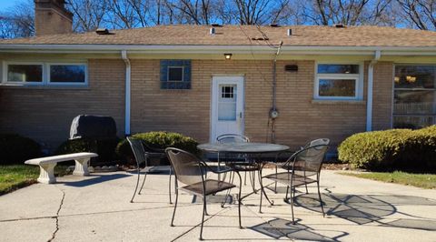 Tiny photo for 909 S Emerson Street, Mount Prospect, IL 60056 (MLS # 12533750)