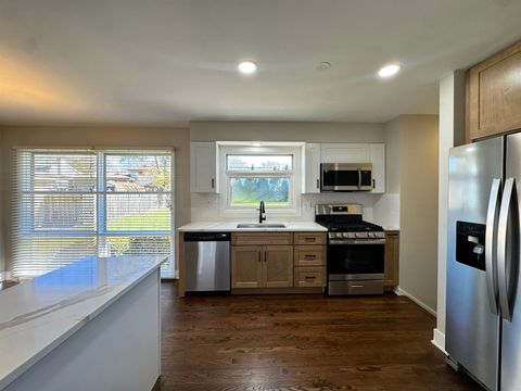 Tiny photo for 909 S Emerson Street, Mount Prospect, IL 60056 (MLS # 12533750)