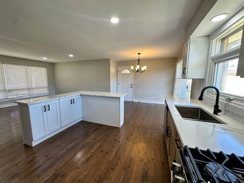 Tiny photo for 909 S Emerson Street, Mount Prospect, IL 60056 (MLS # 12533750)