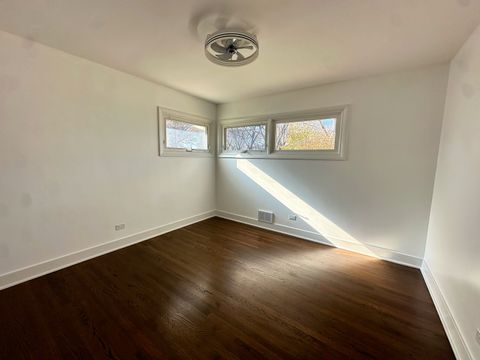 Tiny photo for 909 S Emerson Street, Mount Prospect, IL 60056 (MLS # 12533750)