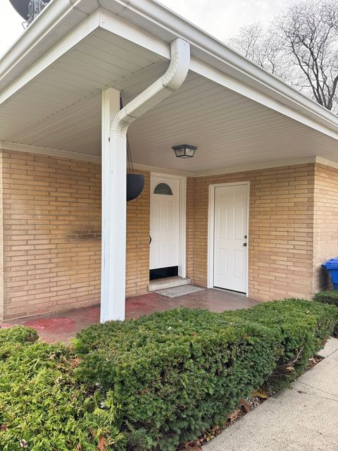 Tiny photo for 909 S Emerson Street, Mount Prospect, IL 60056 (MLS # 12533750)