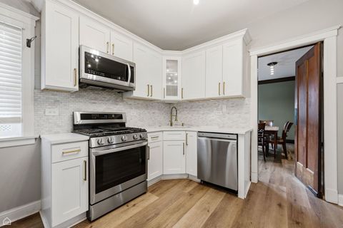 Tiny photo for 7325 S Euclid Avenue, Chicago, IL 60649 (MLS # 12714397)