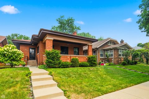 Tiny photo for 7325 S Euclid Avenue, Chicago, IL 60649 (MLS # 12714397)