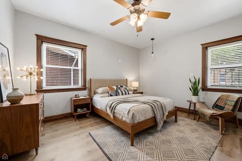 Tiny photo for 7325 S Euclid Avenue, Chicago, IL 60649 (MLS # 12714397)