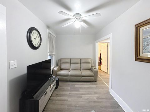 Tiny photo for 2320 18TH Street #A, Moline, IL 61265 (MLS # QC4269696)