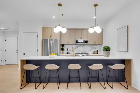 Tiny photo for 3204 N Kostner Avenue #505, Chicago, IL 60641 (MLS # 12615149)