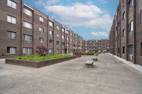Tiny photo for 8455 W Leland Avenue #204, Chicago, IL 60656 (MLS # 12646982)