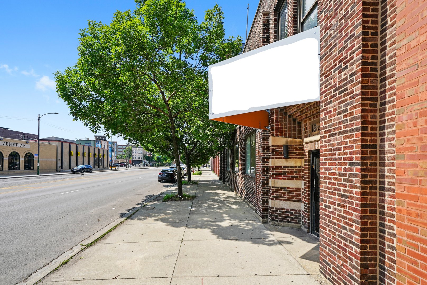 526 N Western Avenue