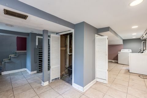 Tiny photo for 3924 W GREENLEAF Avenue, Lincolnwood, IL 60712 (MLS # 12468952)