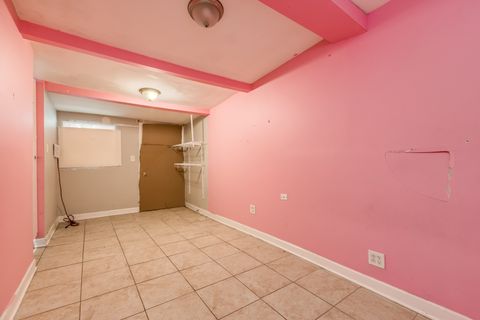 Tiny photo for 3924 W GREENLEAF Avenue, Lincolnwood, IL 60712 (MLS # 12468952)