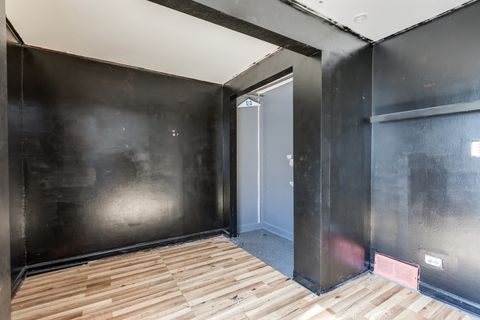 Tiny photo for 3924 W GREENLEAF Avenue, Lincolnwood, IL 60712 (MLS # 12468952)