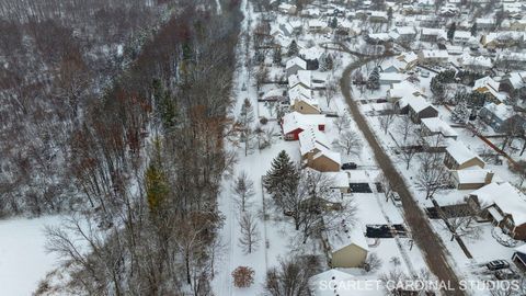 Tiny photo for 295 Meadowview Lane, Aurora, IL 60502 (MLS # 12527717)