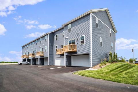 Tiny photo for 877 Briar Glen Court, Hampshire, IL 60140 (MLS # 12505569)