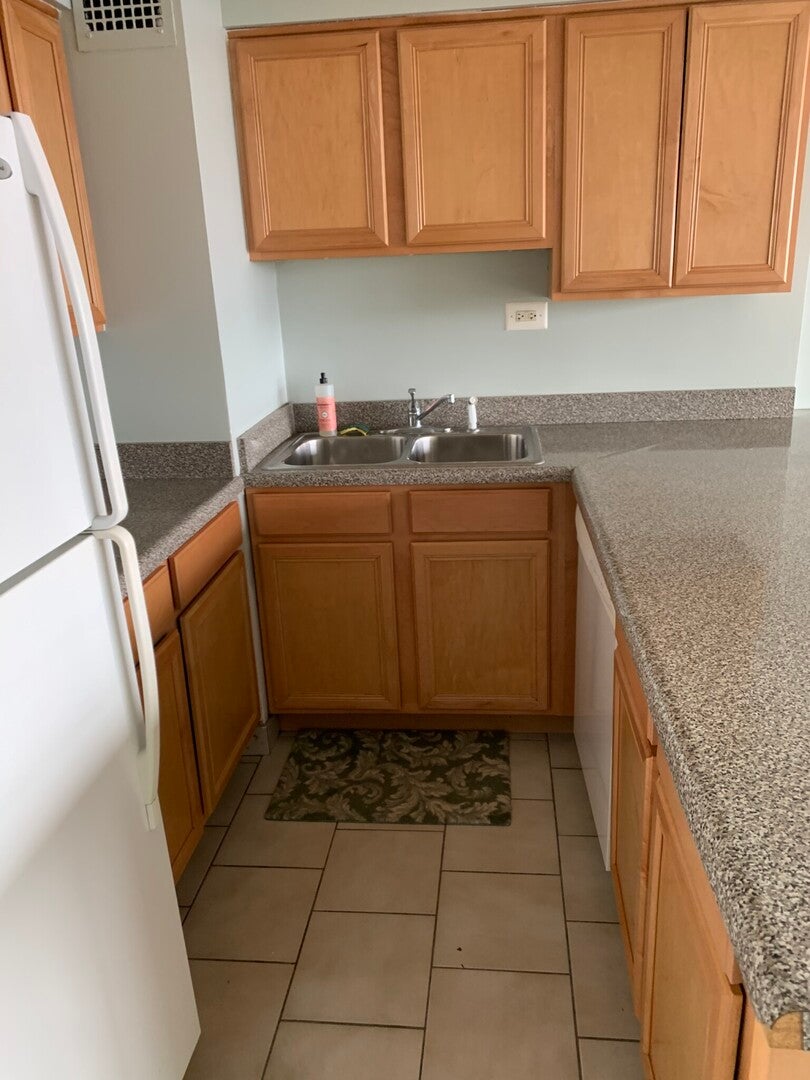 6030 N SHERIDAN Road 803