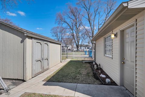 Tiny photo for 1562 S 5th Avenue, Kankakee, IL 60901 (MLS # 12591983)