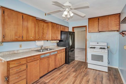 Tiny photo for 1562 S 5th Avenue, Kankakee, IL 60901 (MLS # 12591983)