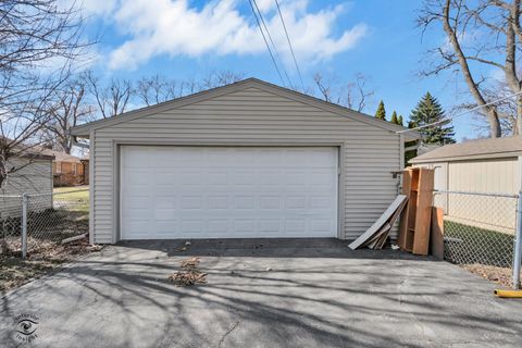 Tiny photo for 1562 S 5th Avenue, Kankakee, IL 60901 (MLS # 12591983)