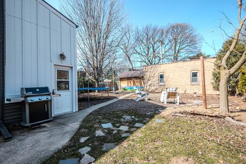 Tiny photo for 1215 Washington Street, Evanston, IL 60202 (MLS # 12600550)