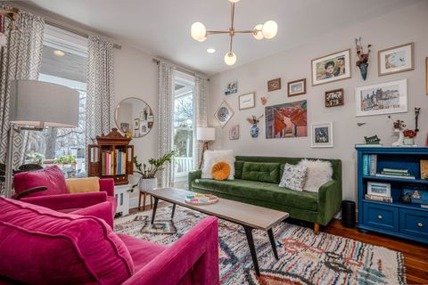 Tiny photo for 1215 Washington Street, Evanston, IL 60202 (MLS # 12600550)