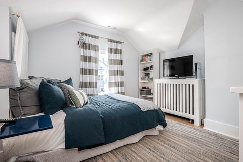 Tiny photo for 1215 Washington Street, Evanston, IL 60202 (MLS # 12600550)