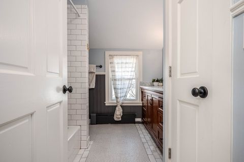 Tiny photo for 1215 Washington Street, Evanston, IL 60202 (MLS # 12600550)