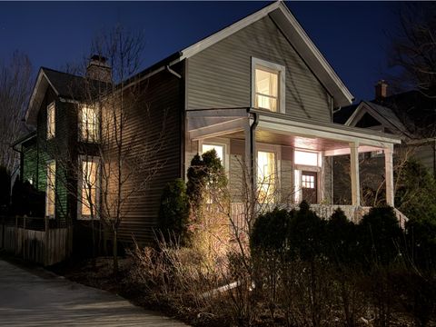 Tiny photo for 1215 Washington Street, Evanston, IL 60202 (MLS # 12600550)