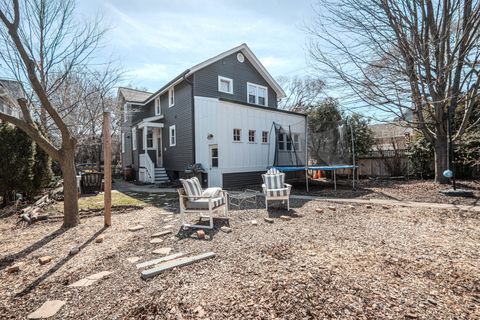 Tiny photo for 1215 Washington Street, Evanston, IL 60202 (MLS # 12600550)