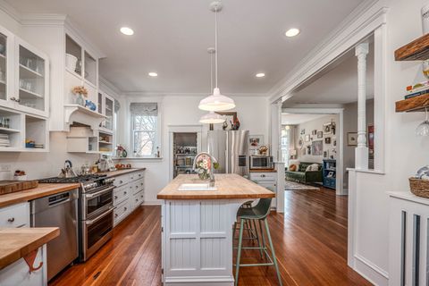 Tiny photo for 1215 Washington Street, Evanston, IL 60202 (MLS # 12600550)