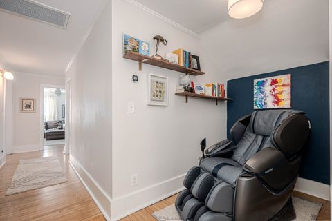 Tiny photo for 1215 Washington Street, Evanston, IL 60202 (MLS # 12600550)