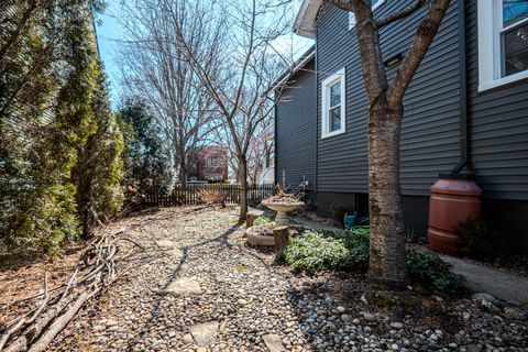 Tiny photo for 1215 Washington Street, Evanston, IL 60202 (MLS # 12600550)