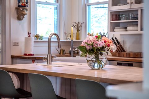 Tiny photo for 1215 Washington Street, Evanston, IL 60202 (MLS # 12600550)