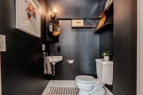 Tiny photo for 1215 Washington Street, Evanston, IL 60202 (MLS # 12600550)